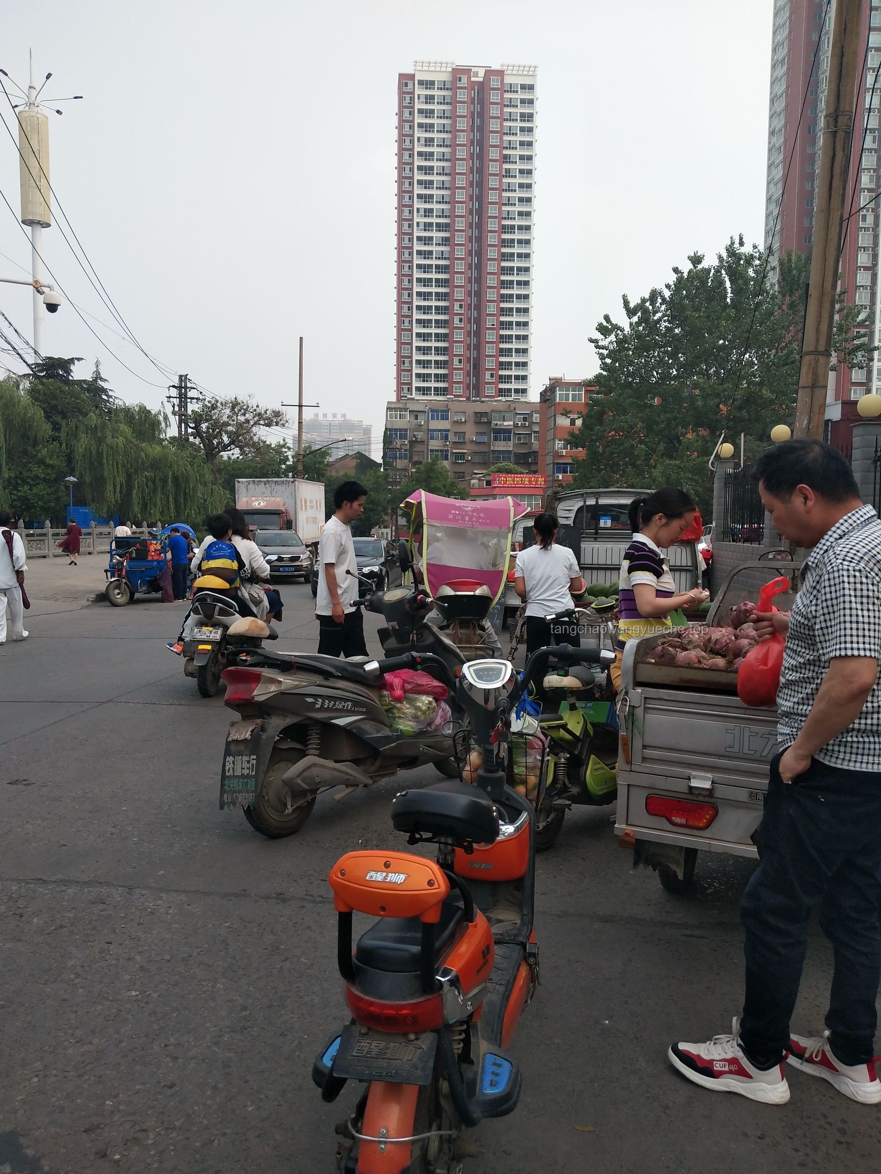 第一次摆摊：如何巧妙选择无人地点进行实战练习